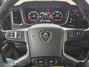 R520 V8 6x2/4 / EPSILON CRANE + HOOKLIFT